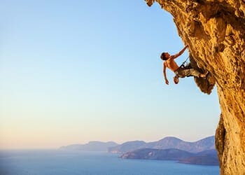 Outdoor klimmen met commandotouwen