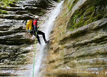 Canyoning met commandotouwen